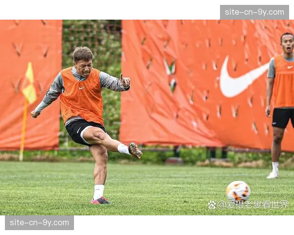 青岛西海岸1-0小胜深圳新鹏城,升班马间的直接对话 青岛西海岸1-0小胜深圳新鹏城,升班马间的直接对话